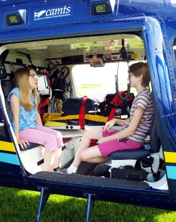 Anna and Rosa in the helicopter